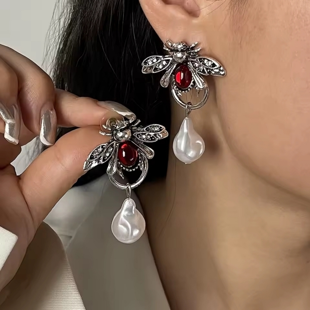 Silver and Red Bee 🐝Earrings